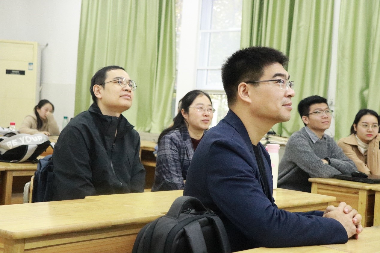 華師實驗路兩校教育情文學院領導赴湖北省武昌實驗中學看望實習小組